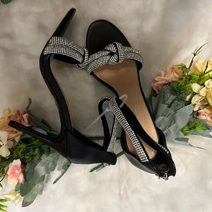 Lauren Larraine black heels 8.5 new in the box